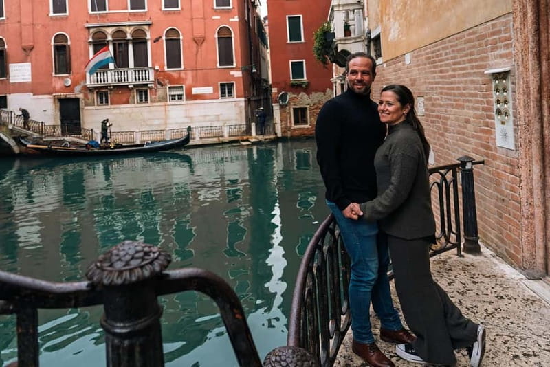 Venice private photo shoot with a local photographer! - Rain Plans: Keeping the Session Stress-Free