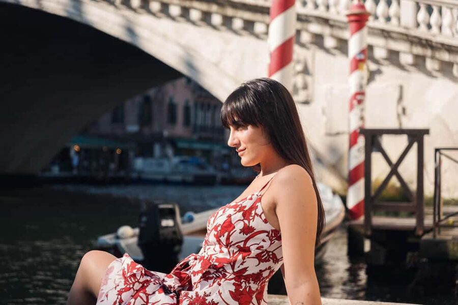 Venice: Private Professional Photoshoot - Rialto Bridge - Your photo route: Rialto Bridge, Grand Canal viewpoints, and the market