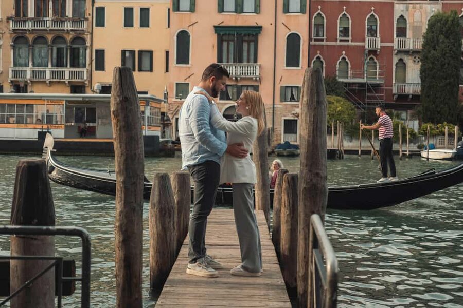 Venice: Private Professional Photoshoot - Rialto Bridge - Practical tips that make your photos come out better