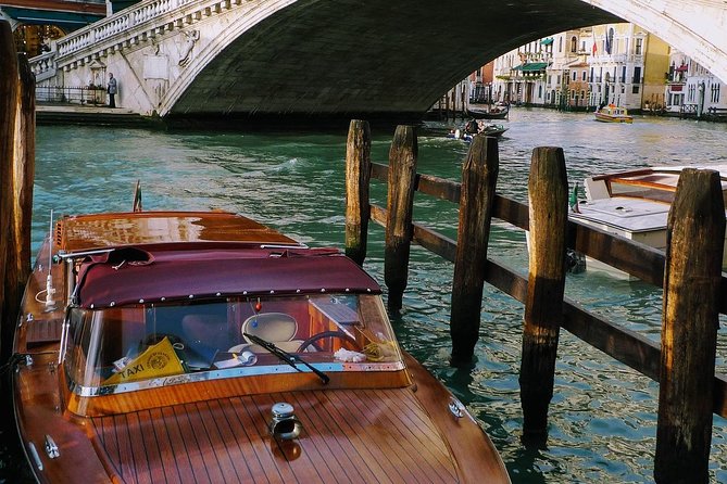 Venice Private Transfer (Hotel, Port, Venice or Treviso Airport, Mestre TrainSt) - Car vs motorboat: picking the route that fits your day
