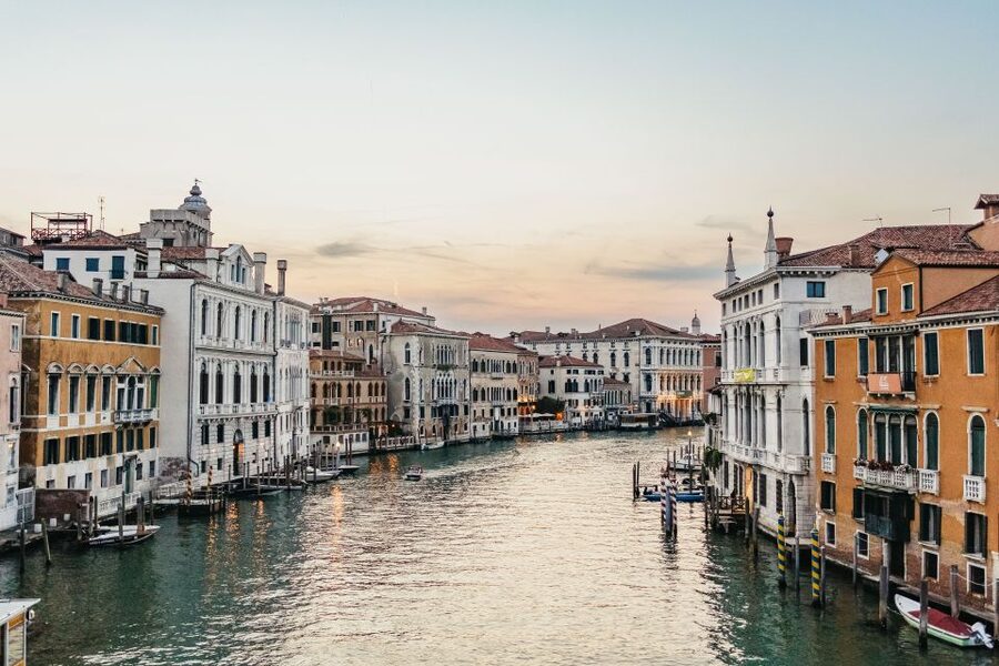 Venice: Private Walking Tour with a Local - Why this Lokafyer walk beats the usual Venice checklist