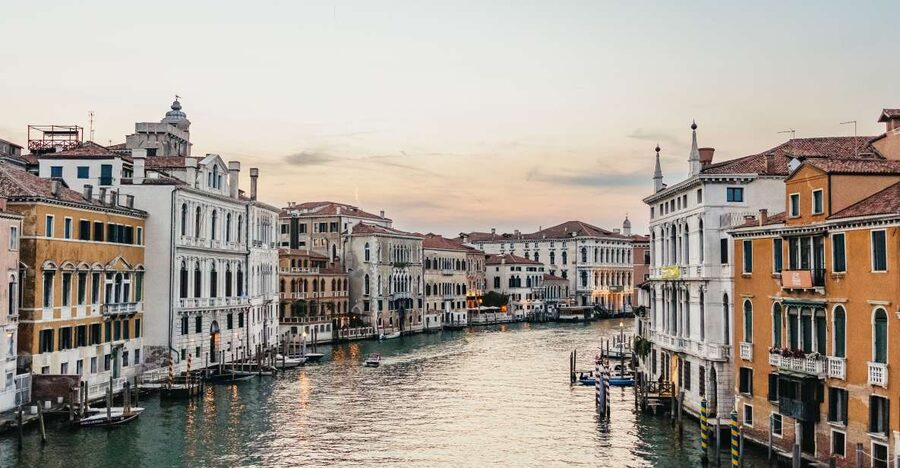 Venice: Private Walking Tour with a Local - What “no fixed route” really means when you’re on the ground