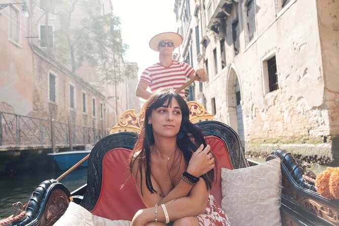 Venice Professional Photoshoot (up to 6 people included) - Key things to know before you go