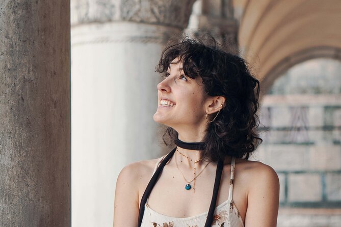 Venice Professional Photoshoot (up to 6 people included) - Gondola ride: when it’s worth adding and when it’s not