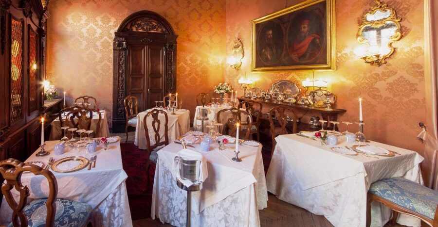 Venice: Romantic Palace Dinner and Private Gondola Ride - Setting Off from Campo Santa Maria del Giglio