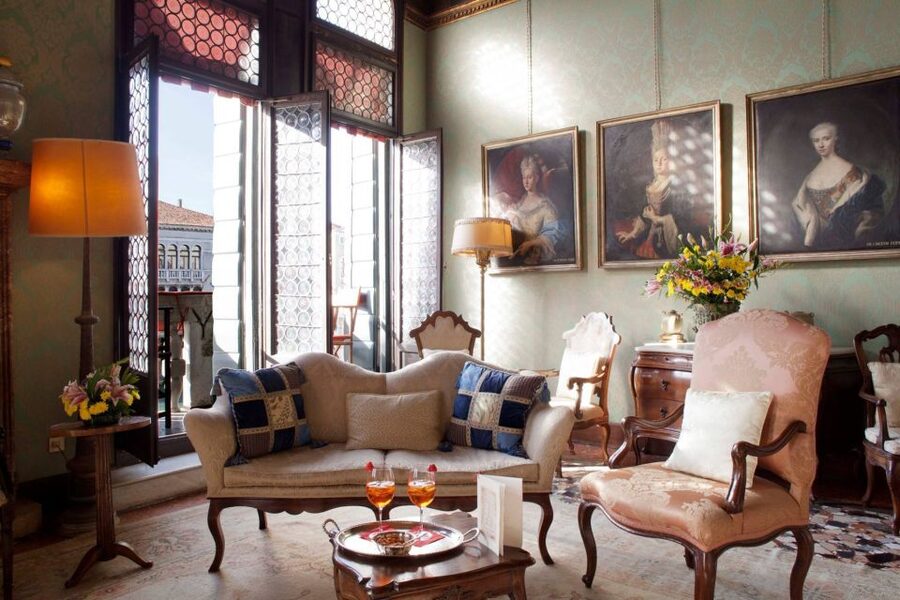 Venice: Romantic Palace Dinner and Private Gondola Ride - 20 Minutes on a Private Gondola Through Venice’s Hidden Channels