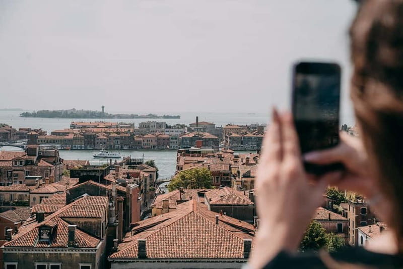 Venice: Rooftop Terraces Tour with Prosecco - The Walk-and-Rooftop Pace: 2.5 Hours That Doesn’t Feel Rushed