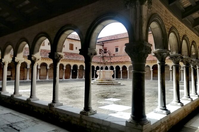 Venice's Cemetery on San Michele Island Tour - Famous burials that earn the stop (and how to see them well)