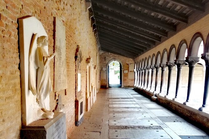 Venice's Cemetery on San Michele Island Tour - Getting to San Michele: meeting point and end-of-tour options