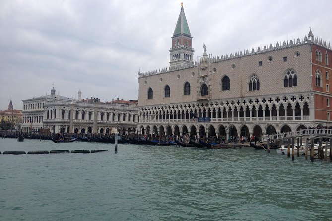 Venice Sailing Cruise to northern lagoon - Italian fish lunch on board, plus Burano lace and a spritz stop