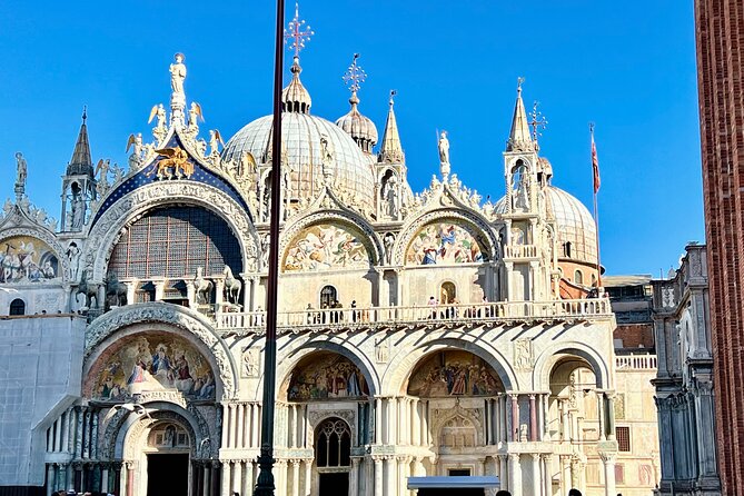 Venice Saint Mark Basilica Guided Tour - The Venetian glass factory stop: watching artisans at work