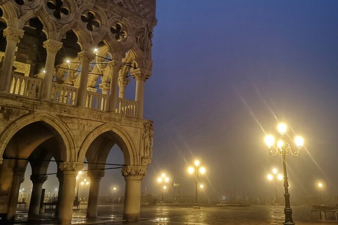 Venice- Saint Mark's Basilica Exclusive Night Tour - Entering St Mark’s Basilica: what the guide helps you see