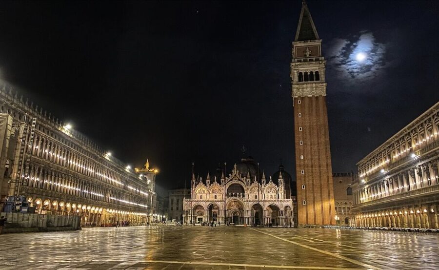 Venice: Saint Mark's Basilica Private Tour at Night - Who this private tour suits best