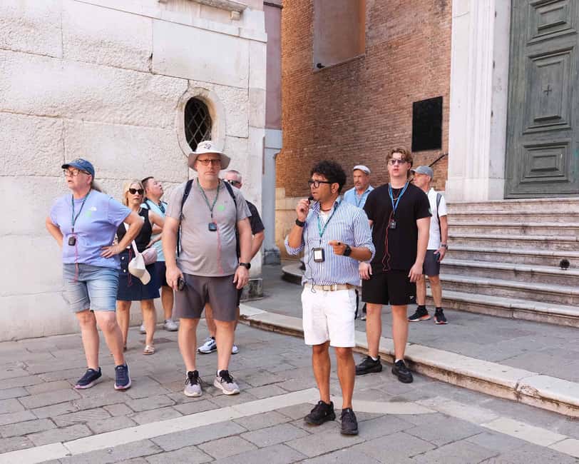 Venice: San Marco to Rialto Walk & Spritz Like a Local - Palazzo Soranzo Van Axel: A Gothic Pause Outside the Crowds