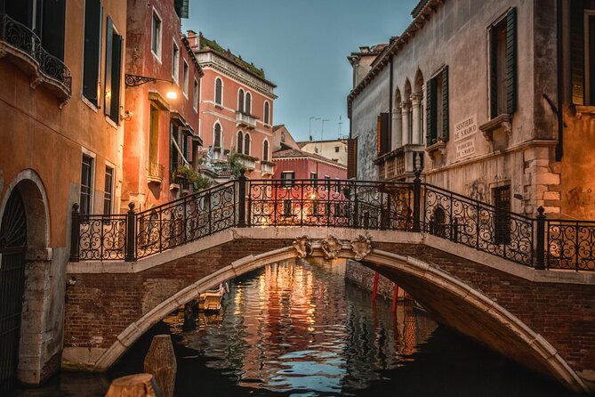 Venice Scavenger Hunt and Highlights Self Guided Audio Tour - Price and what you actually get for $9.60