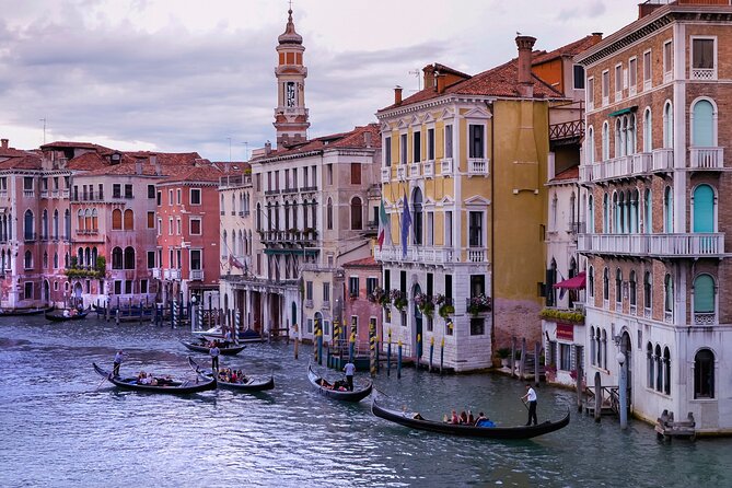 Venice Scavenger Hunt and Highlights Self Guided Audio Tour - Start at Frari: a smart beginning to orient your Venice walk