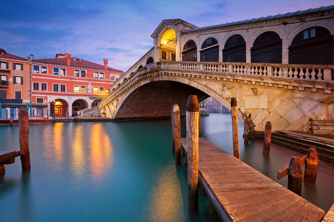 Venice Scavenger Hunt and Highlights Self Guided Audio Tour - Rialto Bridge: when the puzzle makes the landmark feel personal