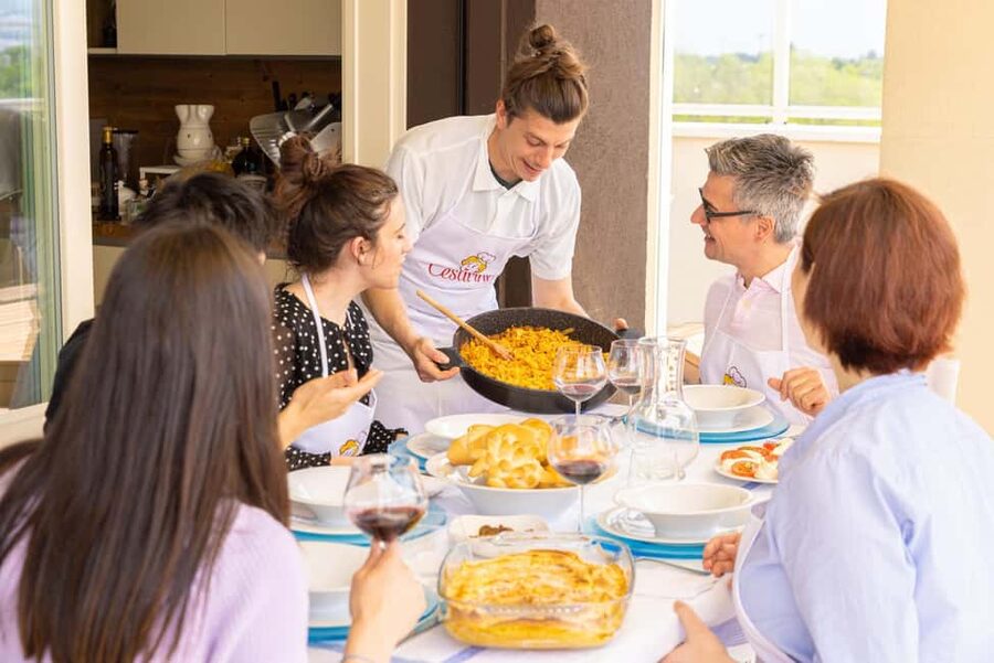 Venice: Share Your Pasta Love in a Local’s Home - Should You Book This Venetian Pasta-Making Experience?