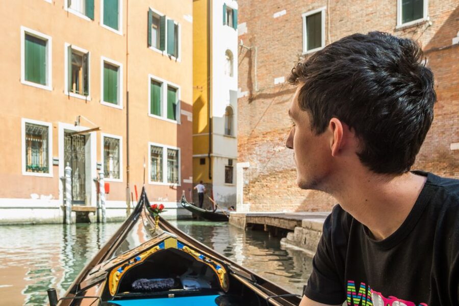 Venice: Shared Gondola Ride Across the Grand Canal - What the 30 minutes feels like on the water