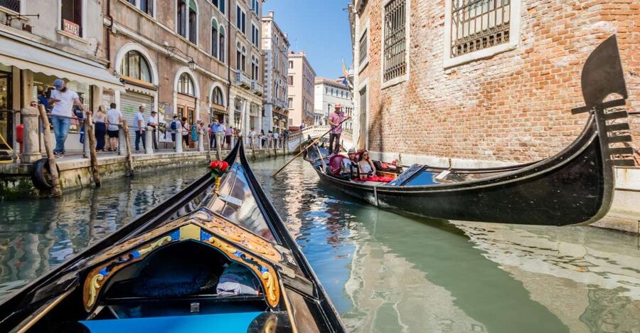 Venice: Shared Gondola Ride Across the Grand Canal - Campo San Luca to Rialto: iconic names, close-up canal geometry