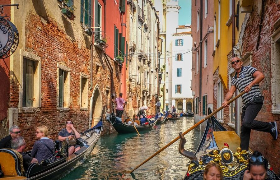 Venice: Shared Gondola Ride through the Lagoon City - Santa Maria della Salute: Baroque From the Water Level