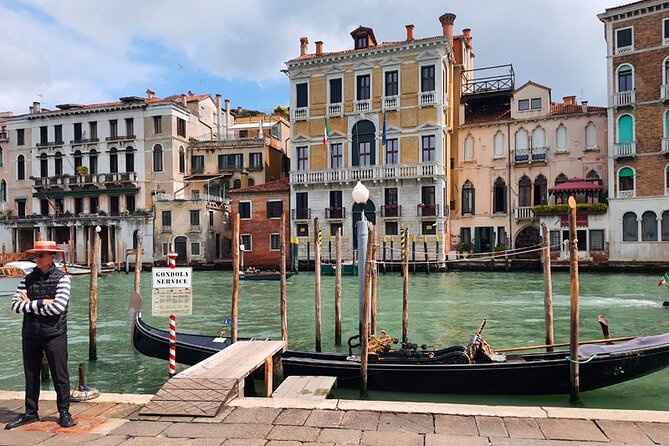 Venice Sightseeing Small Group Walking Tour with a Local Guide - Scuola Grande di San Rocco: Art, Power, and City Stories
