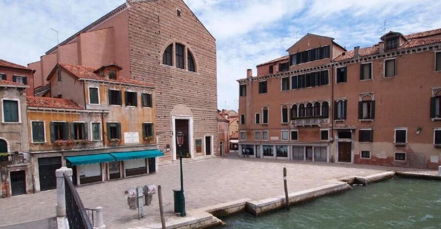 Venice: Sightseeing Tour with a Local expert - Campo San Pantalon, Campo San Rocco, and San Polo: Venice’s Street Anatomy