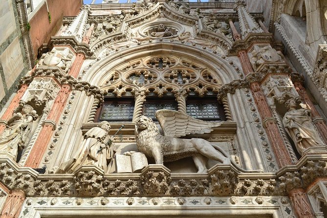 Venice Skip the line of San Mark Basilica and Doge's Palace Tour - Your guide and the meeting point in St. Mark’s Square
