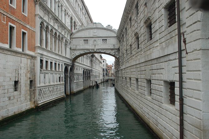 Venice Skip the Line Saint Mark's Basilica and Doge's Palace Private Tour - What this experience costs, and when it’s worth it