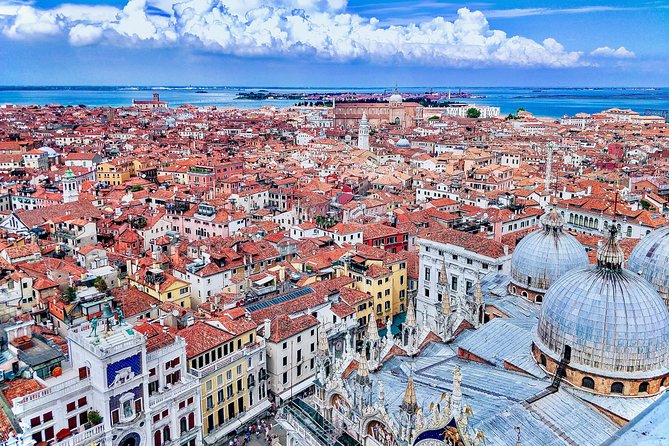Venice Skip the line St Mark's Basilica Guided Tour - Entering St Mark’s Basilica: golden art with real meaning