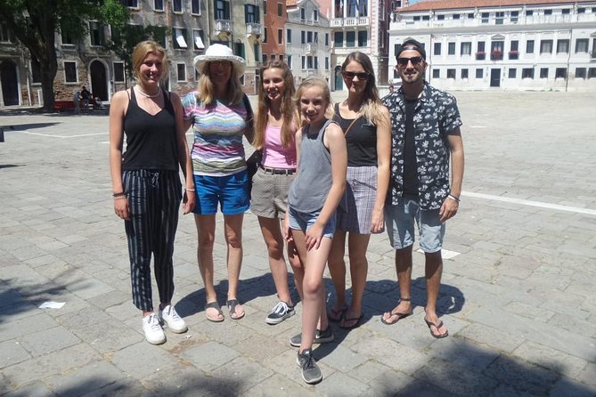 Venice Small Group Tour With Local Guide - Why a local guide matters more than you think