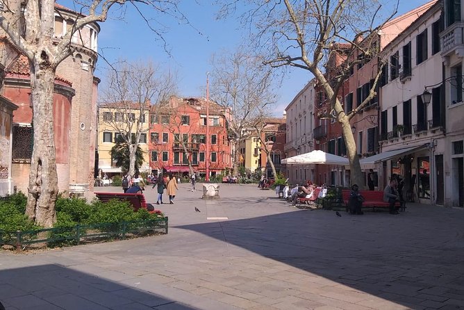 Venice Small Group Walking Tour of Most-Famous Sites &Attractions - Basilica dei Santi Giovanni e Paolo: Monuments With Breathing Room