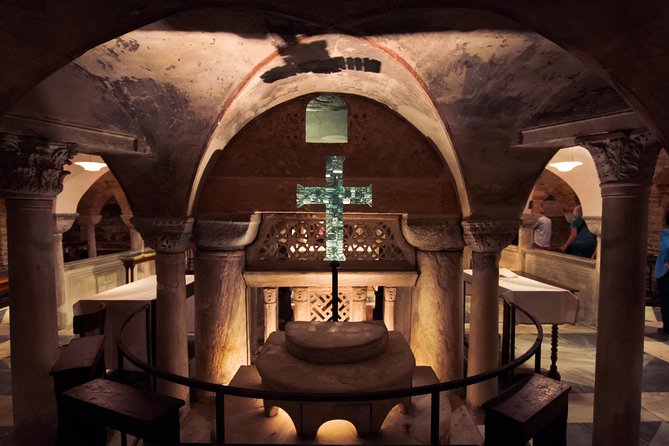 Venice: St Mark's Basilica After-Hours Tour with Optional Doge's Palace - The crypt stop: the big moment most people miss