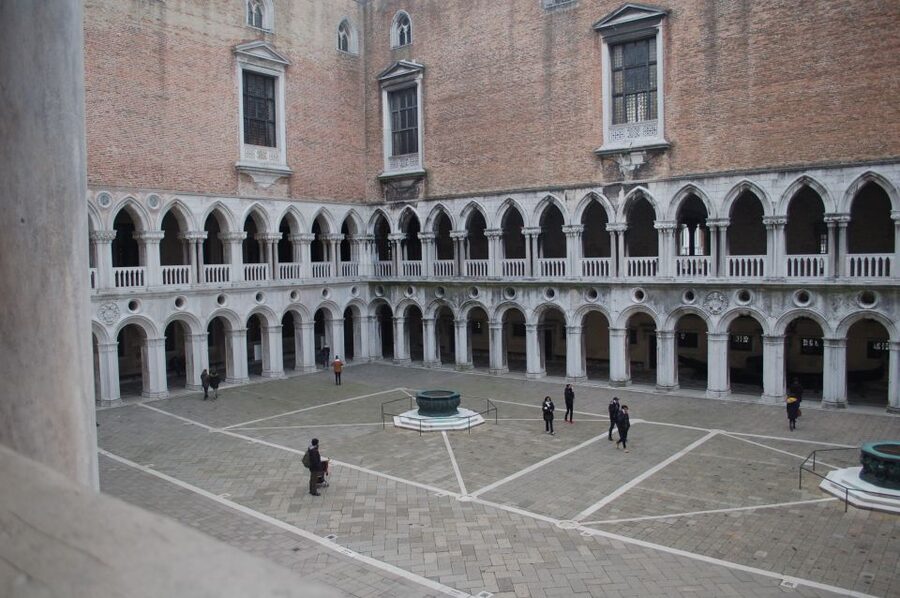 Venice: St Mark’s Basilica and Doge’s Palace Private Tour - St Mark’s Square start: getting your Venice bearings fast