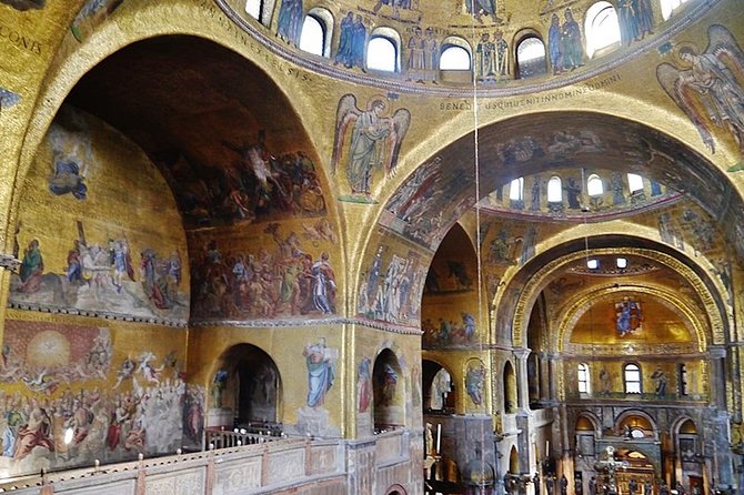 Venice: St.Mark's Basilica & Doge's Palace Tour with Tickets - The New Prisons, Bridge of Sighs, and Casanova angle