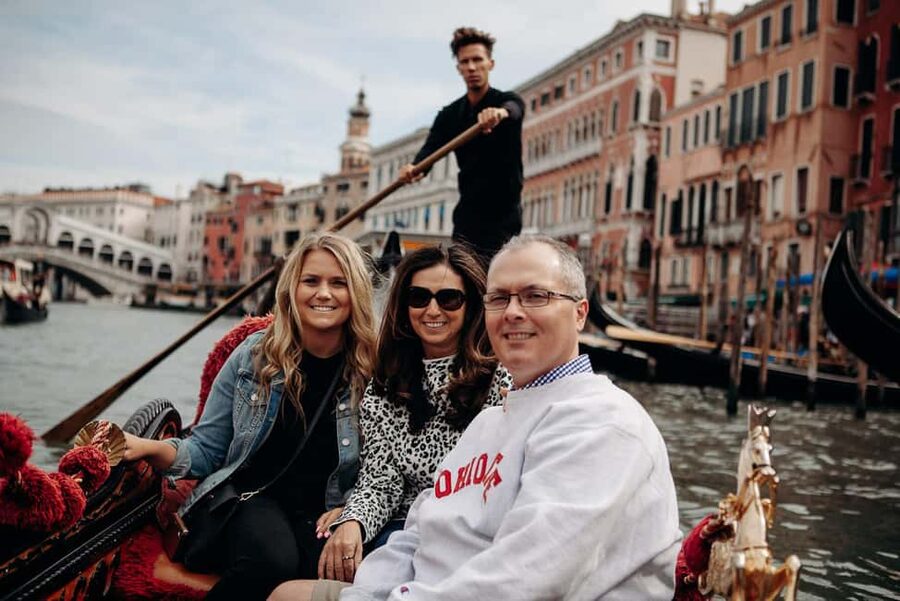Venice: St. Mark's Basilica Guided Tour & Gondola Ride - Rialto Bridge and Market Stops: History You Can Look at, Not Just Hear