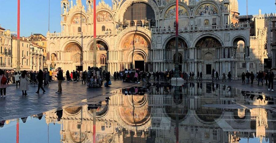 Venice: St. Mark's Basilica Skip-the-Line Entry & Audioguide - Why St Mark’s Basilica feels different (in the best way)
