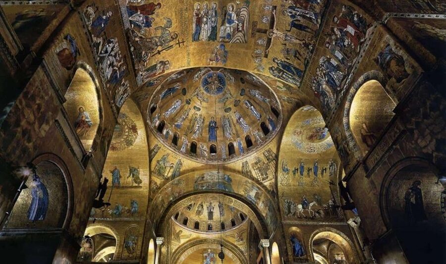 Venice: St. Mark's Basilica Skip-the-Line Entry & Audioguide - The smartphone audioguide: listen on your schedule