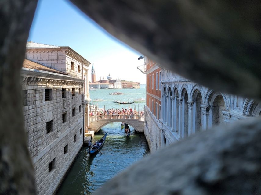 Venice: St Mark's, Doge's Palace, Murano & Burano Day Tour - Price and value around $34: what you’re paying for