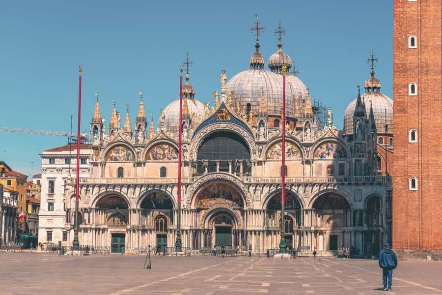 Venice: St. Mark's, Doge's Palace, Rialto, and Gondola Tour - Why this combo tour fits Venice when you’re short on time