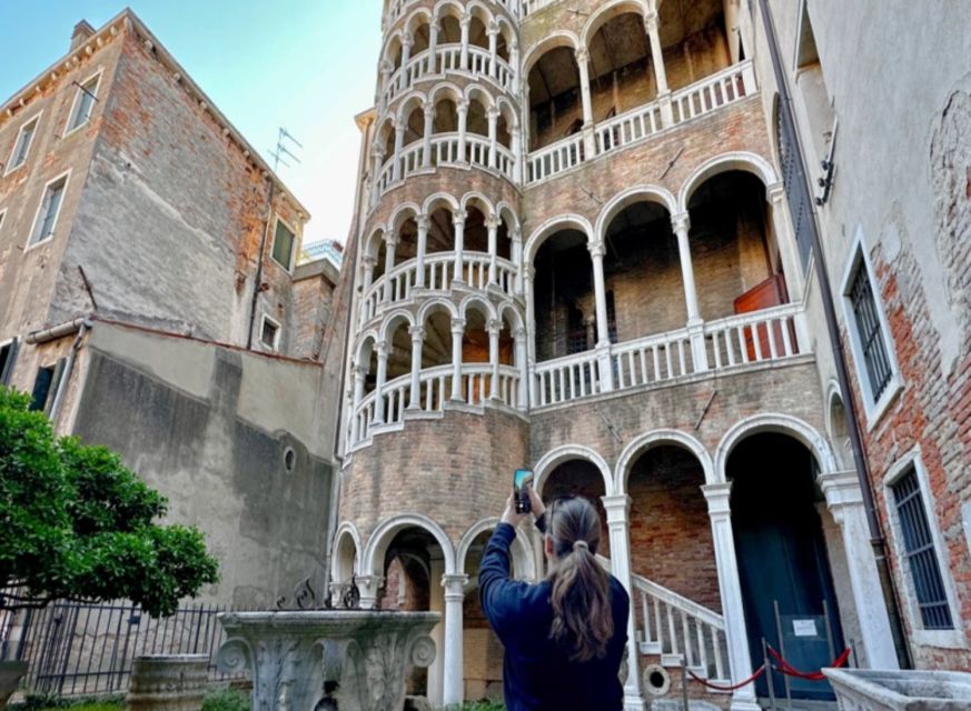 Venice: St. Mark's, Doge's Palace, Rialto, and Gondola Tour - Value and price: is $46 worth it in Venice?
