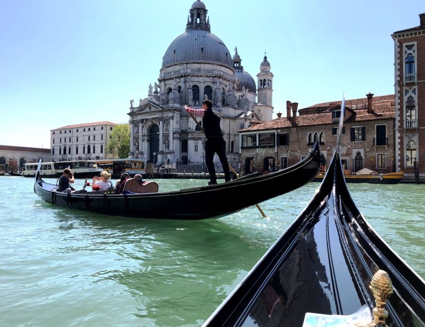 Venice: St. Mark's, Walking Tour and Gondola Combo - Finishing at St. Mark’s Basilica: Skip the Line, Then Take It In
