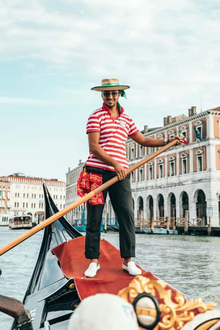 Venice: St. Mark’s Walking Tour & Gondola Traghetto Crossing - Practical notes so you don’t lose time