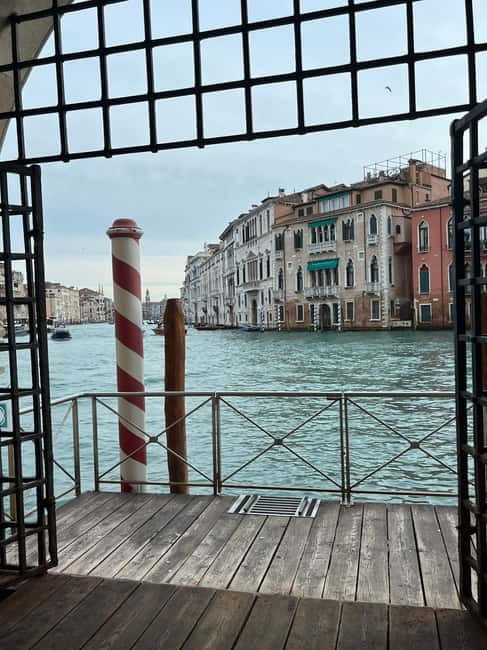 Venice: Sunrise Walking Tour with Espresso - End point at Rialto Bridge: you’re set up for the rest of the day