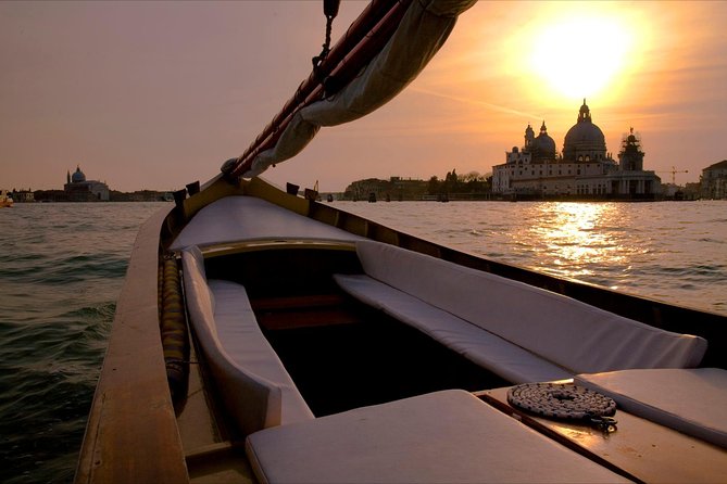 Venice Sunset Cruise by Typical Venetian Boat with Prosecco - The 1 hour 45 minutes Route: a lagoon sunset, not a grand canal replay