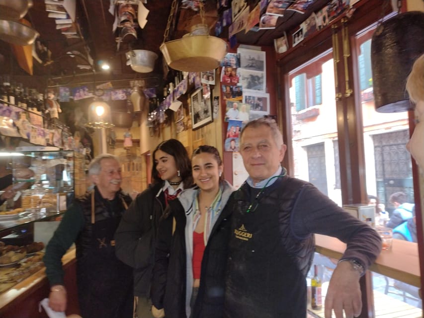 Venice: Sunset Walking Tour with Food and Wine Tastings - The Tastings: Cicchetti-Style Bites and Seasonal Favorites