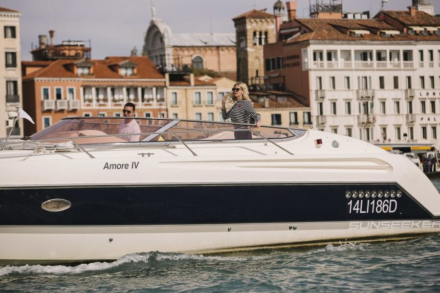 Venice: Sunset Yacht Experience - Finding the meeting point near Giudecca (Marina directions)