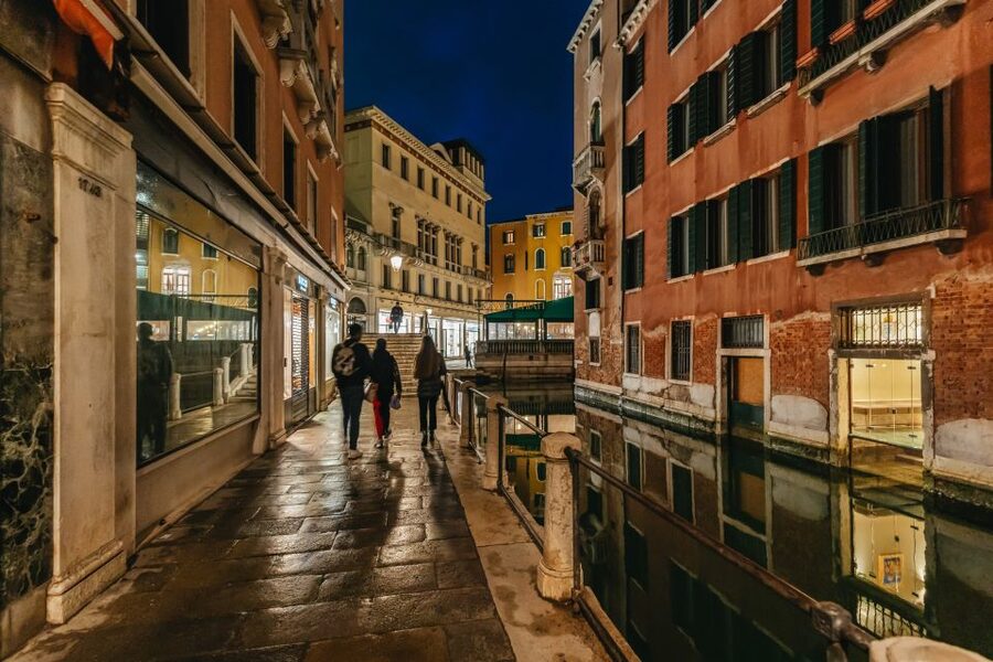 Venice: The Ghost & Legends Walking Tour - Campo San Giovanni e Paolo: history’s grand stage, with a chill added