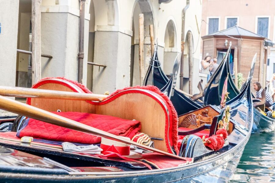 Venice: Traditional Shared Gondola Ride - Finding the Meeting Point: The One Part That Can Trip You Up