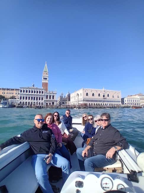 Venice: Venetian Aperitif on the Lagoon - San Giorgio Maggiore: classic views plus a strong photo window